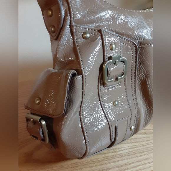 Naturalizer Shiny Faux Patent Leather Light Tan Taupe Handbag Purse - Picture 2 of 16